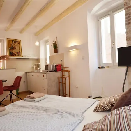 Modern And Cozy Old Town Rovinj